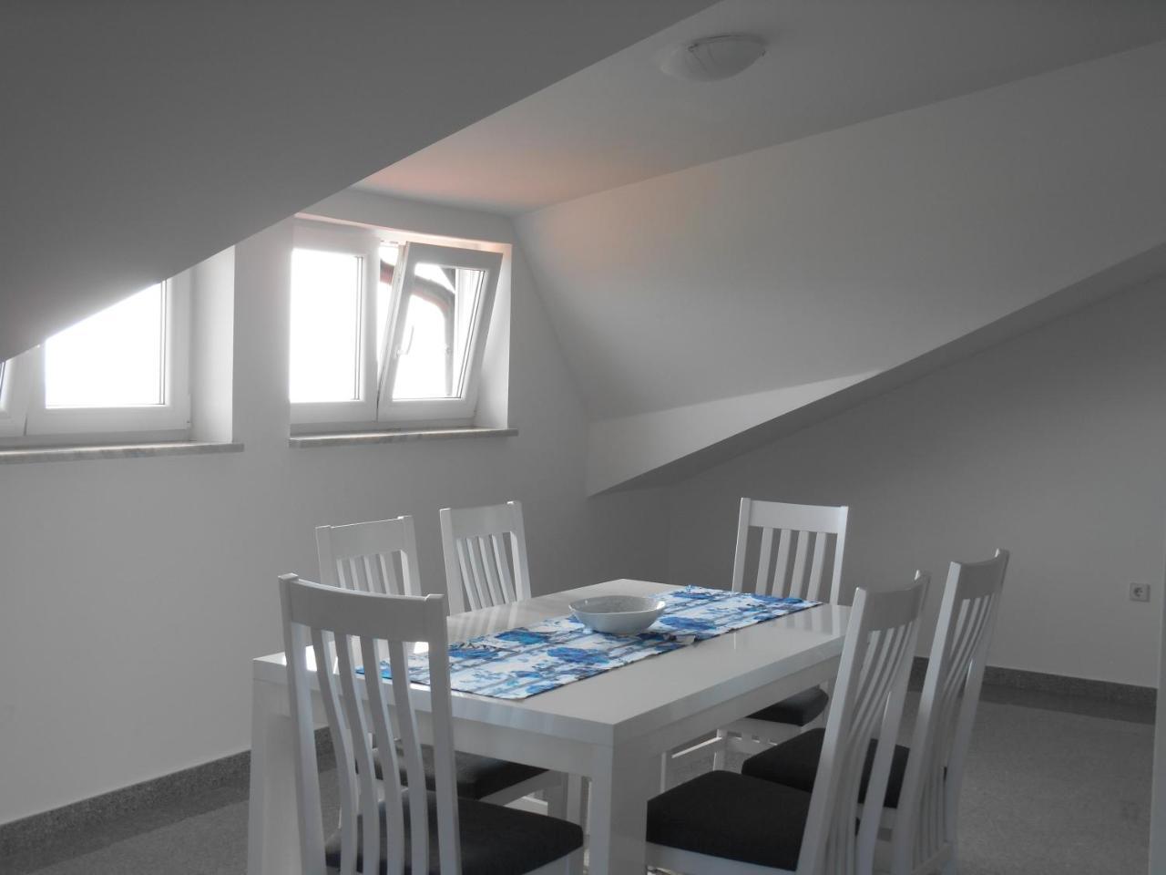 Apartments Diana Šmrika Εξωτερικό φωτογραφία